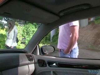 حار أنجلينا يحصل على مارس الجنس بواسطة ال سائق